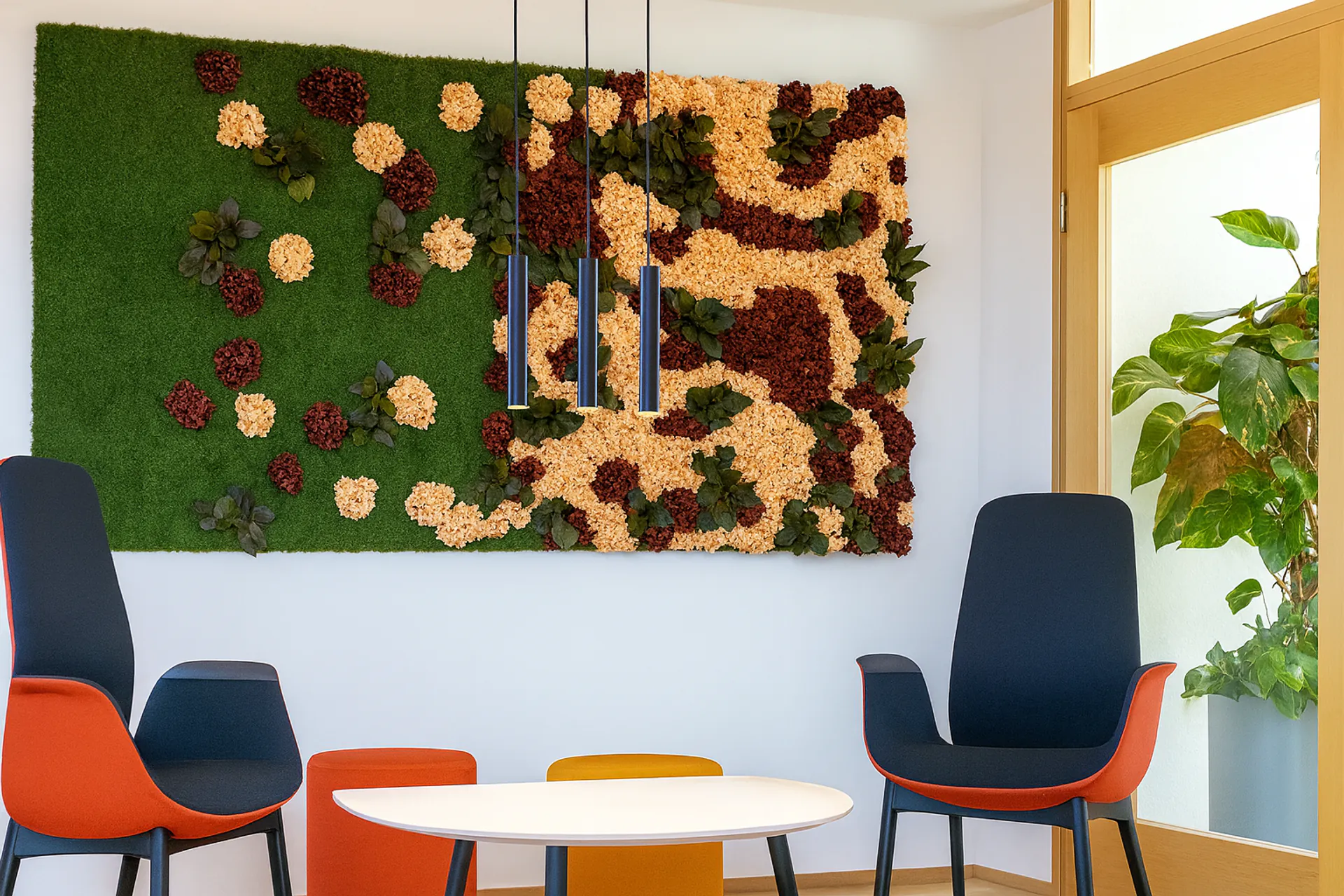 Mur végétal dans une salle de réunion — Aménagement végétal mural par MOOSMOOS