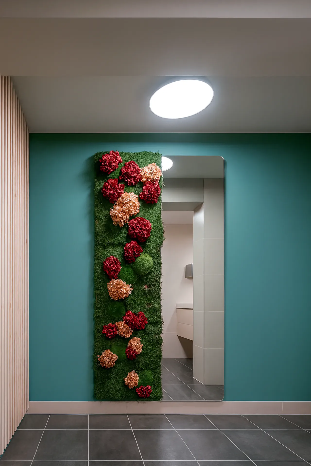 Mur floral d’accueil moderne — Aménagement végétal mural par MOOSMOOS