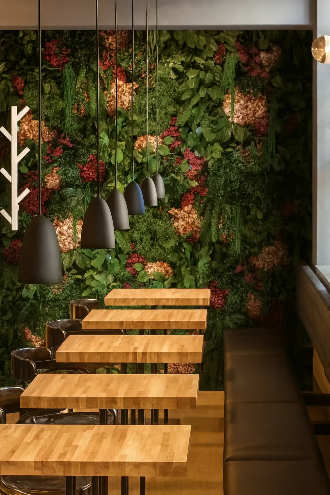 Hanging Garden Bureau Moderne — Végétalisation de plafond par MOOSMOOS