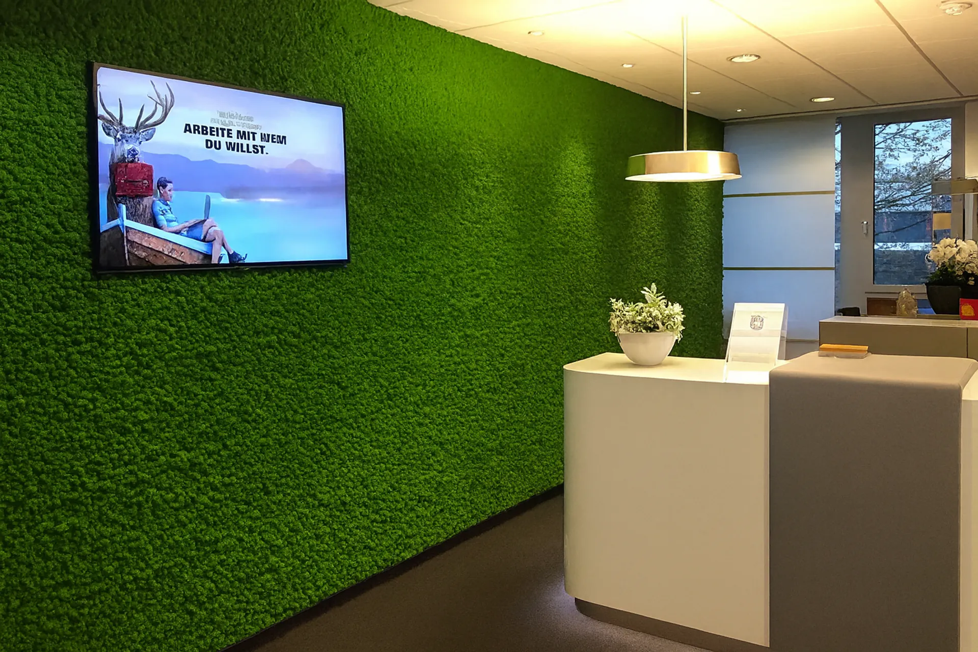 Mur en mousse « Réception moderne » — Aménagement végétal mural par MOOSMOOS