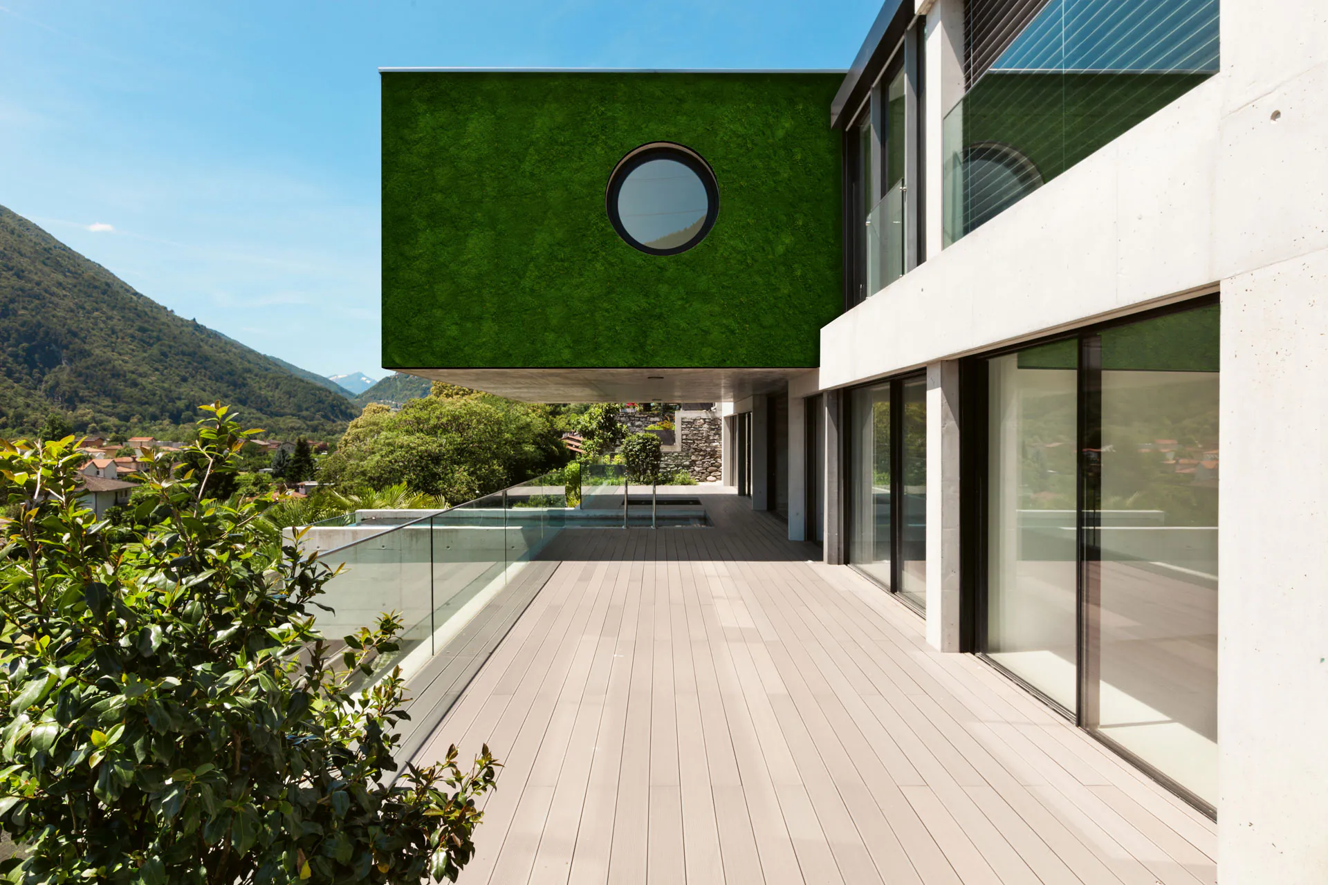 Terrasse avec vue sur la montagne — Greenovation · Espace extérieur