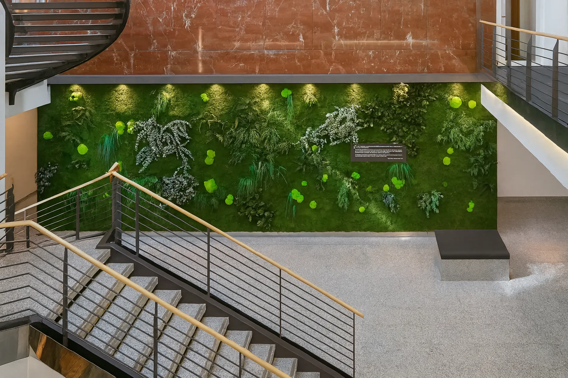 Mur en mousse, bureau, réception, escalier moderne — Aménagement végétalisé mural par MOOSMOOS
