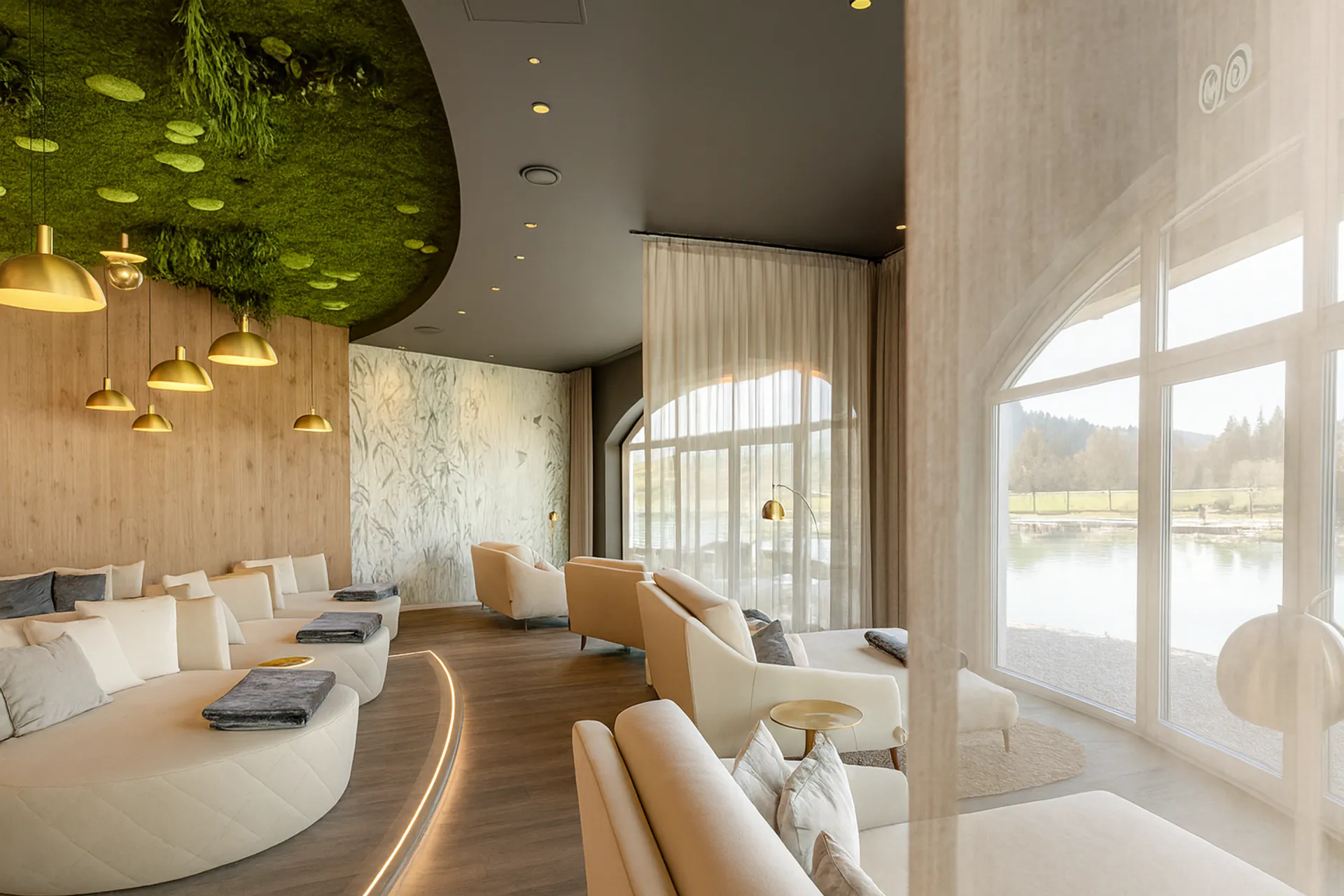 Botanical Sky Hotel Lounge : végétalisation de plafond — Végétalisation de plafond par MOOSMOOS